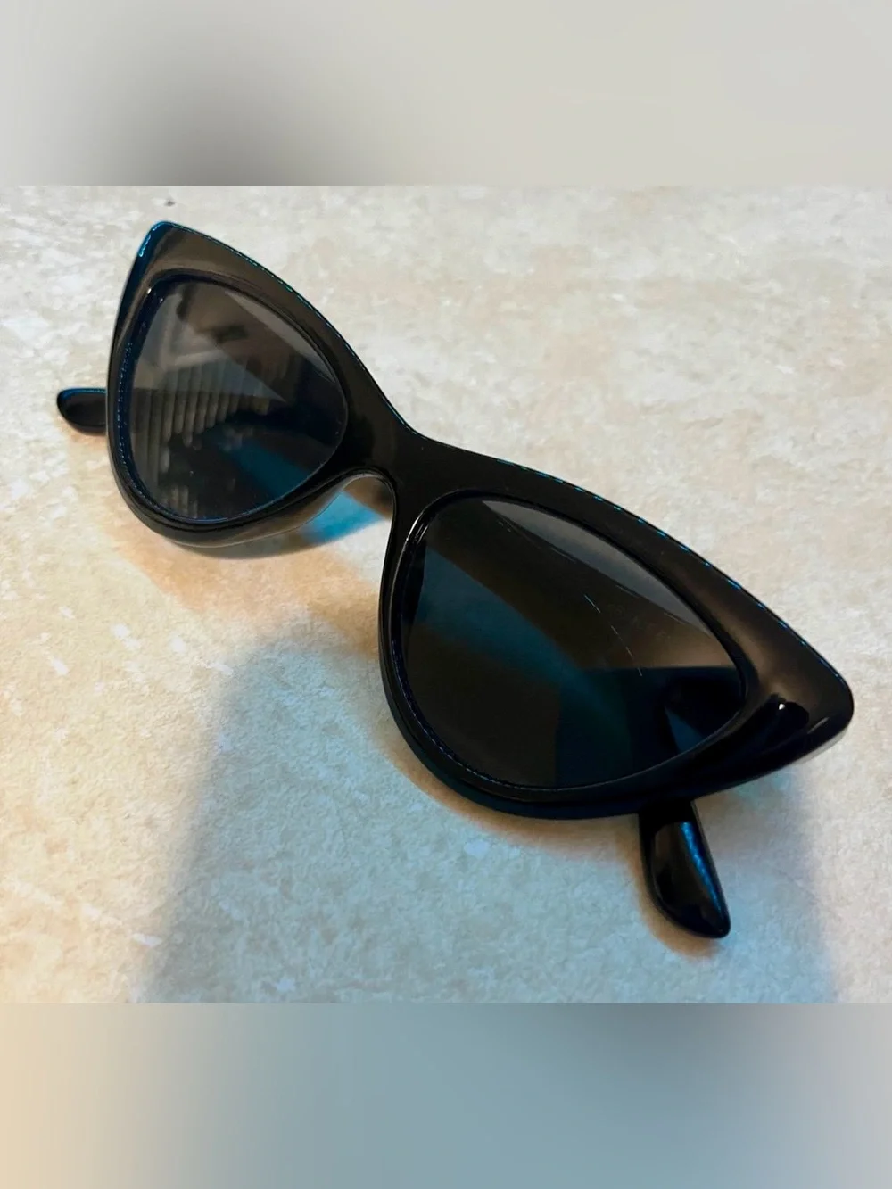 H&M Black Cat-Eye Women's Sunglasses